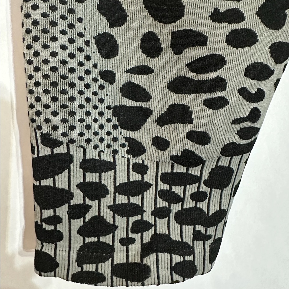 Twill Active Tie Waist Seamless Shorts Grey Leopard Print High Waist Size Large - Picture 5 of 11